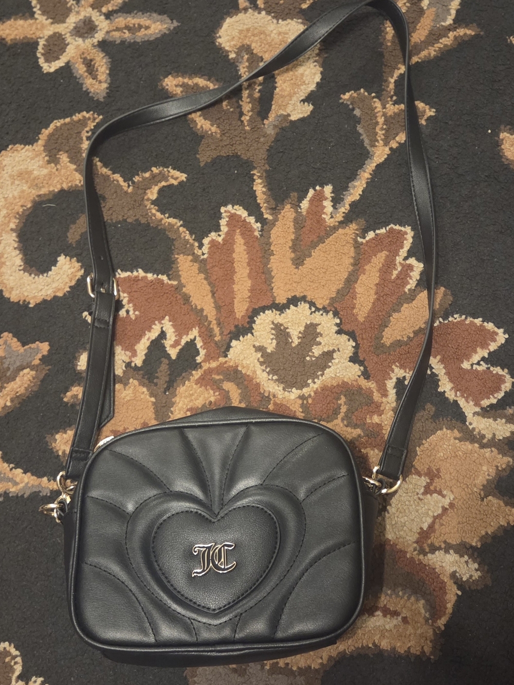 Black Heart Quilted Crossbody Bag -juicy C. Nwot